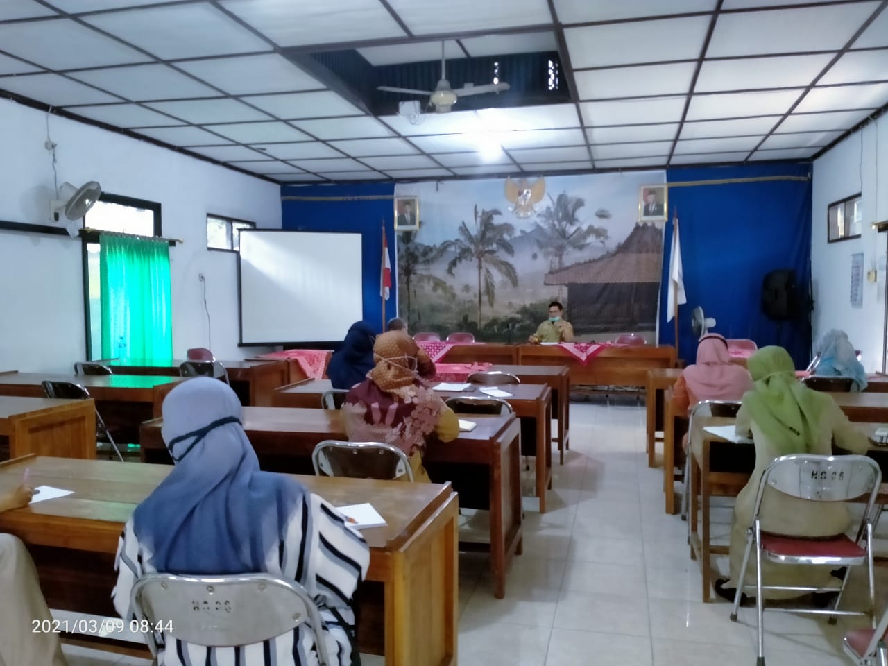 Monitoring dan Evaluasi Badan Usaha Milik Kalurahan (BUMKal)